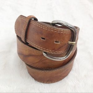JUSTIN Classic Distressed Weathered Leather Belt